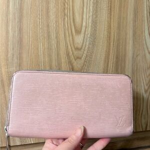 Auth Louis Vuitton Epi pink zip around wallet